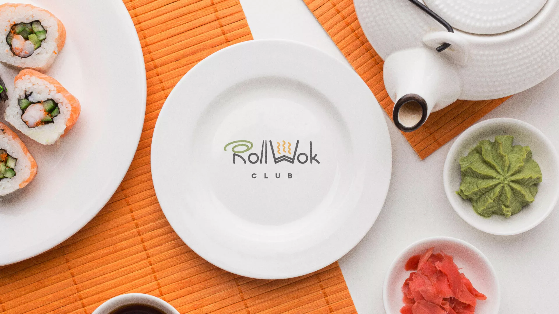 Разработка логотипа и фирменного стиля суши-бара «Roll Wok Club» в Мелеузе